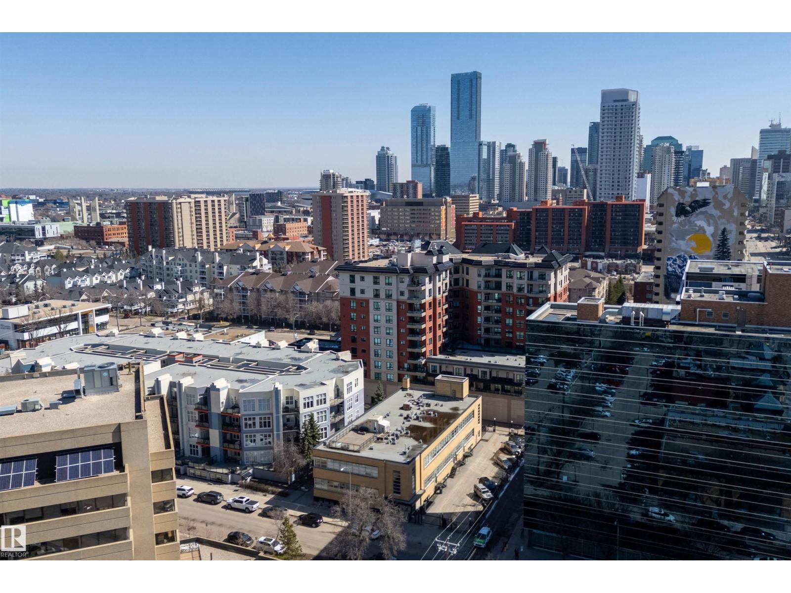 #104 10123 112 ST NW - 34