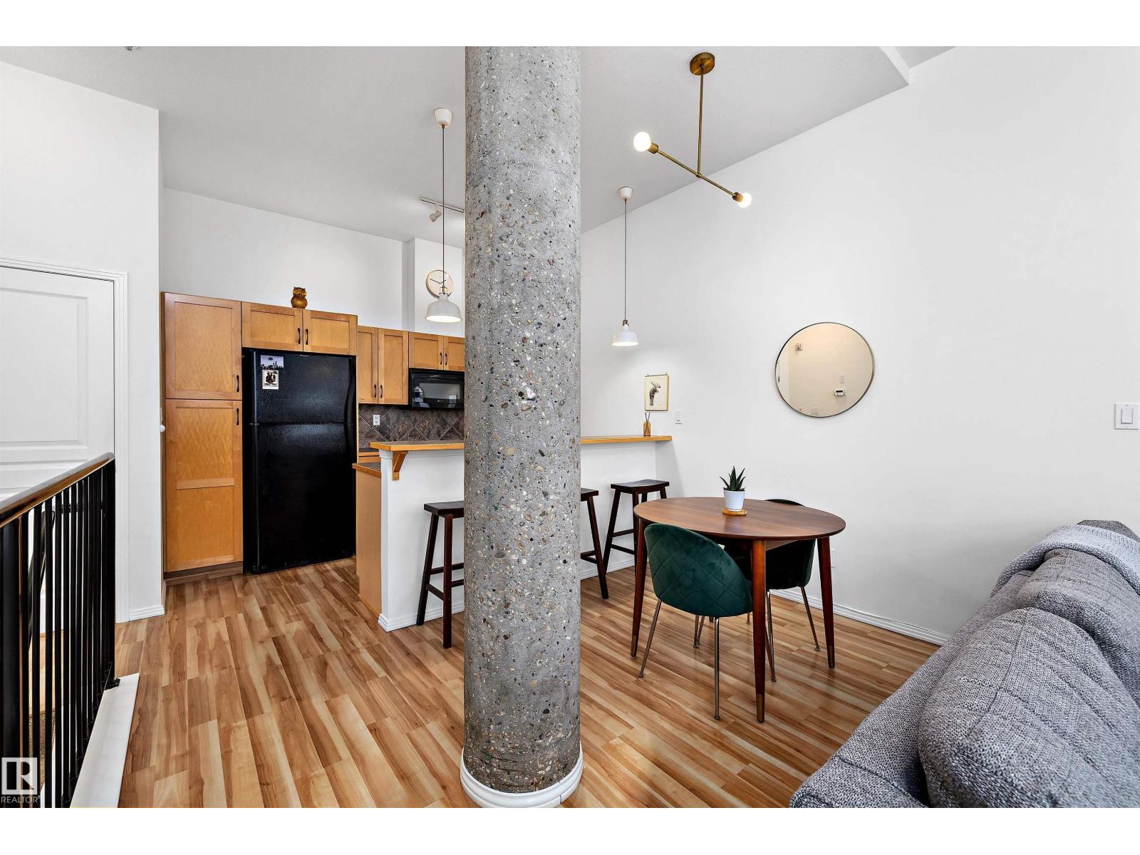 #104 10123 112 ST NW - 9