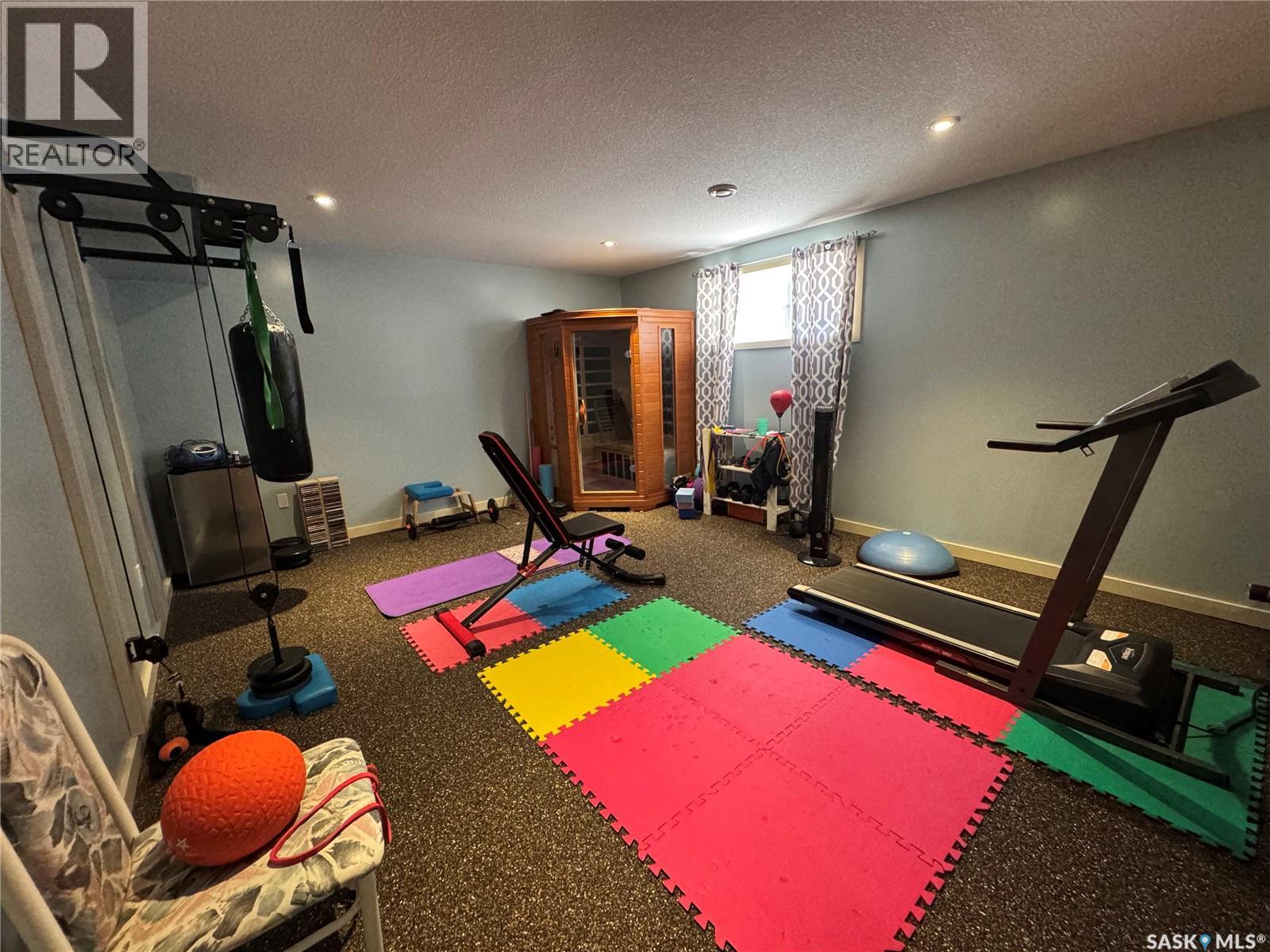 691 Barber CRESCENT — photo 14