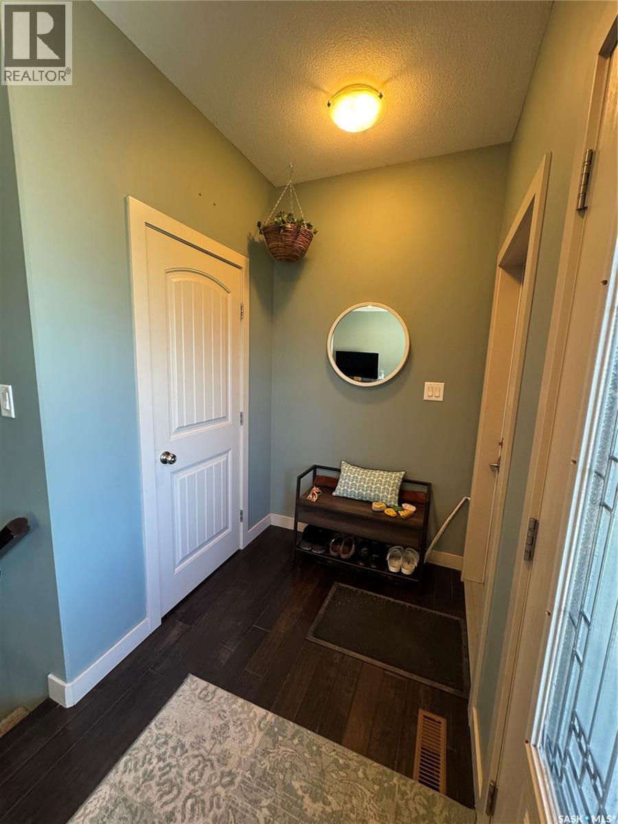 691 Barber CRESCENT - photo 3