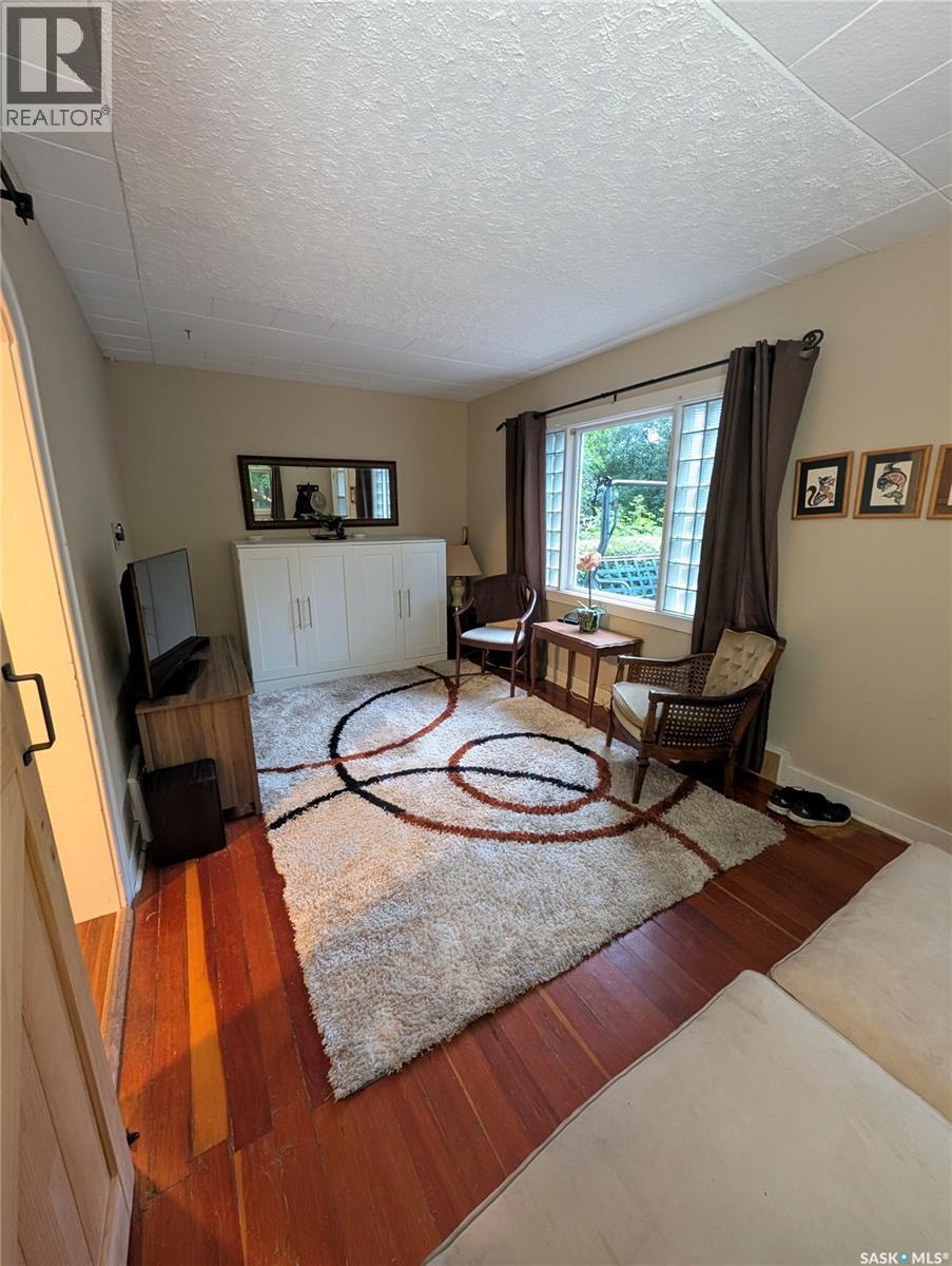 106 Metropolitan DRIVE - 2