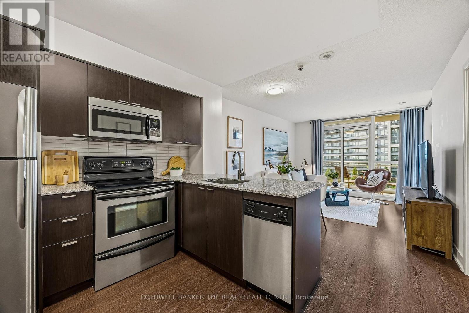 #912 23 SHEPPARD AVENUE E - 5