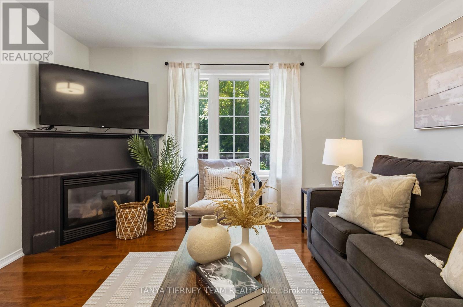 10 RAMONA WAY - 12