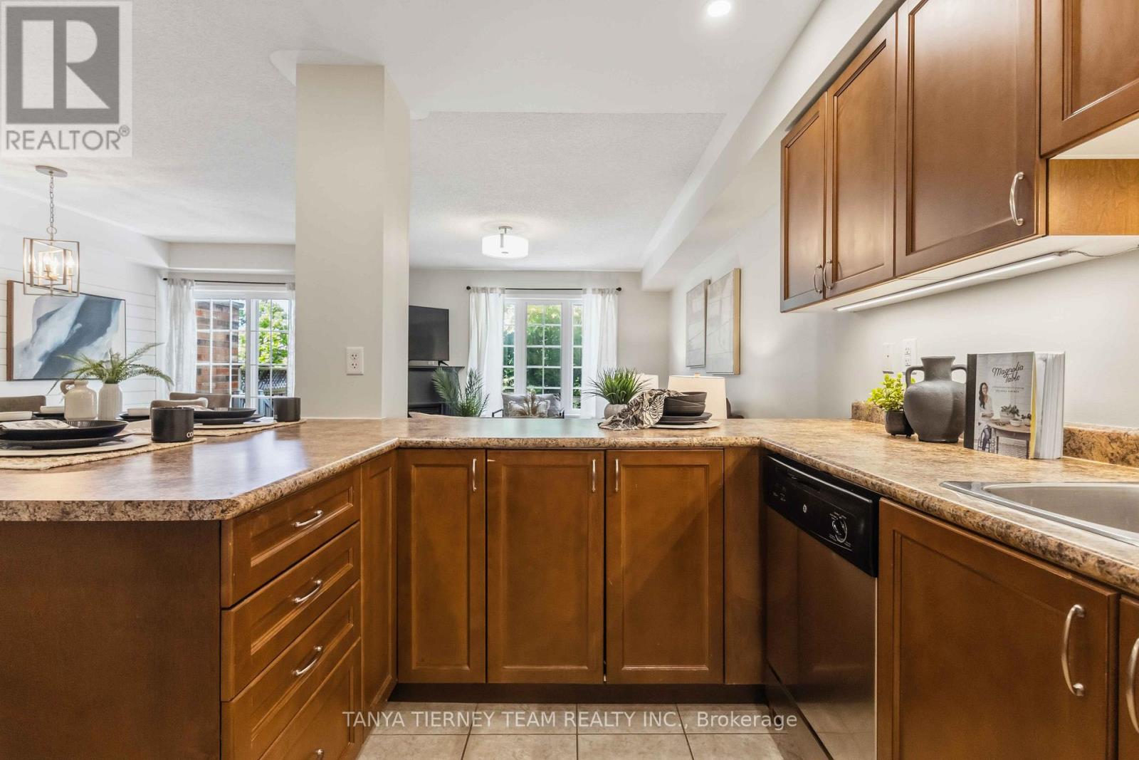 10 RAMONA WAY - 20