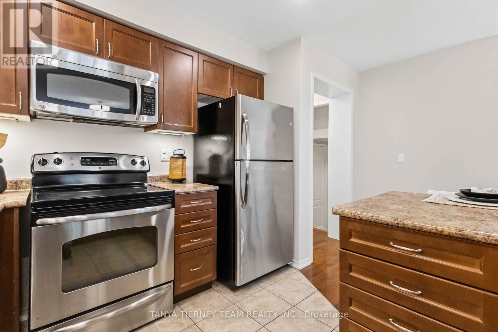 10 RAMONA WAY - 21