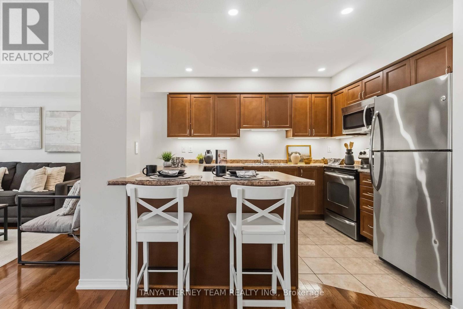 10 RAMONA WAY - 24
