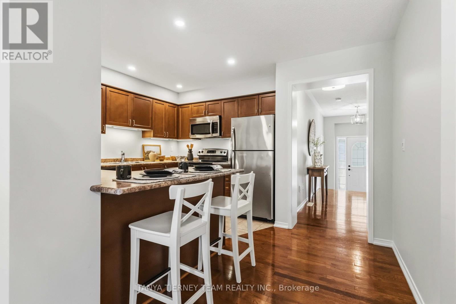 10 RAMONA WAY - 25
