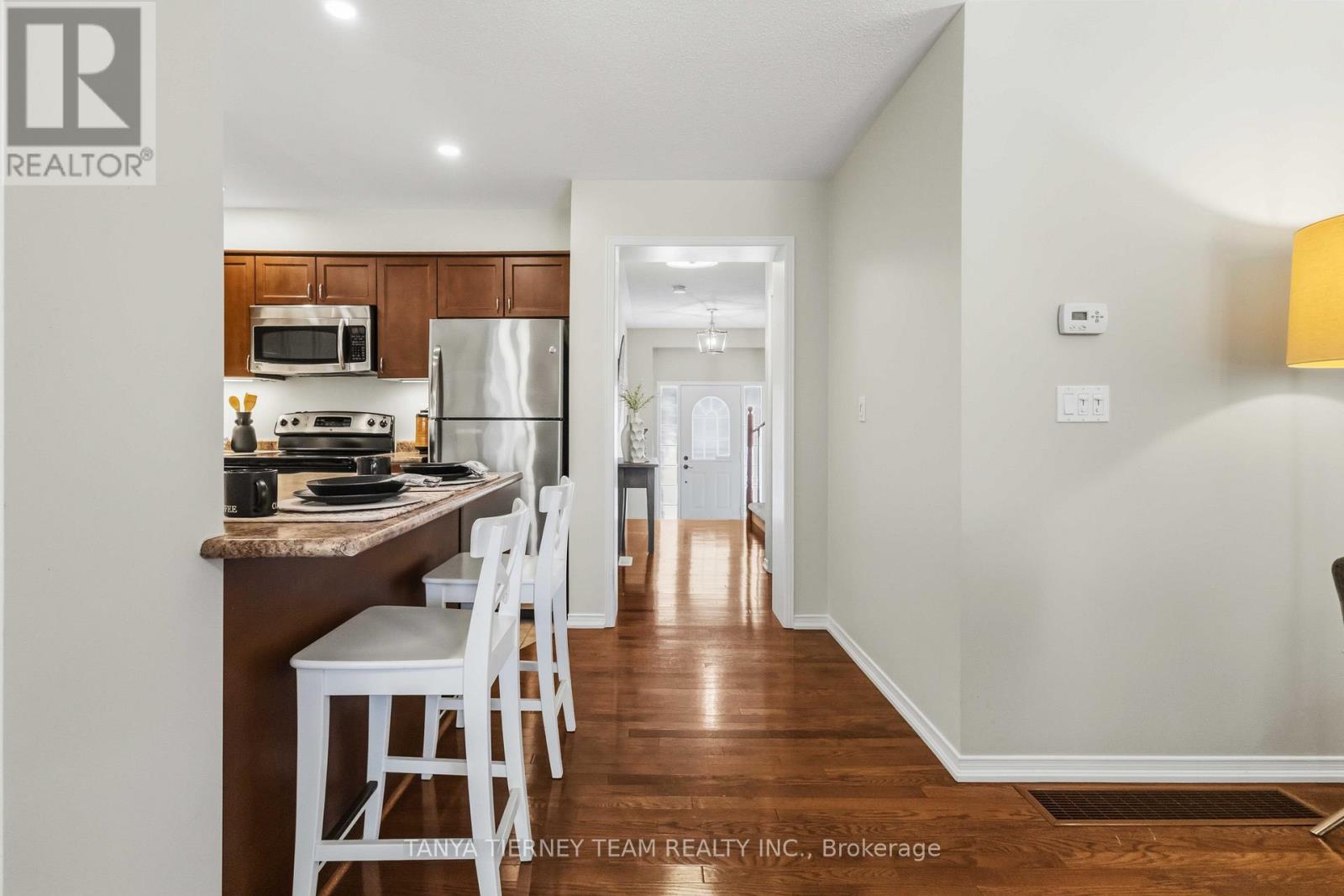 10 RAMONA WAY - 26