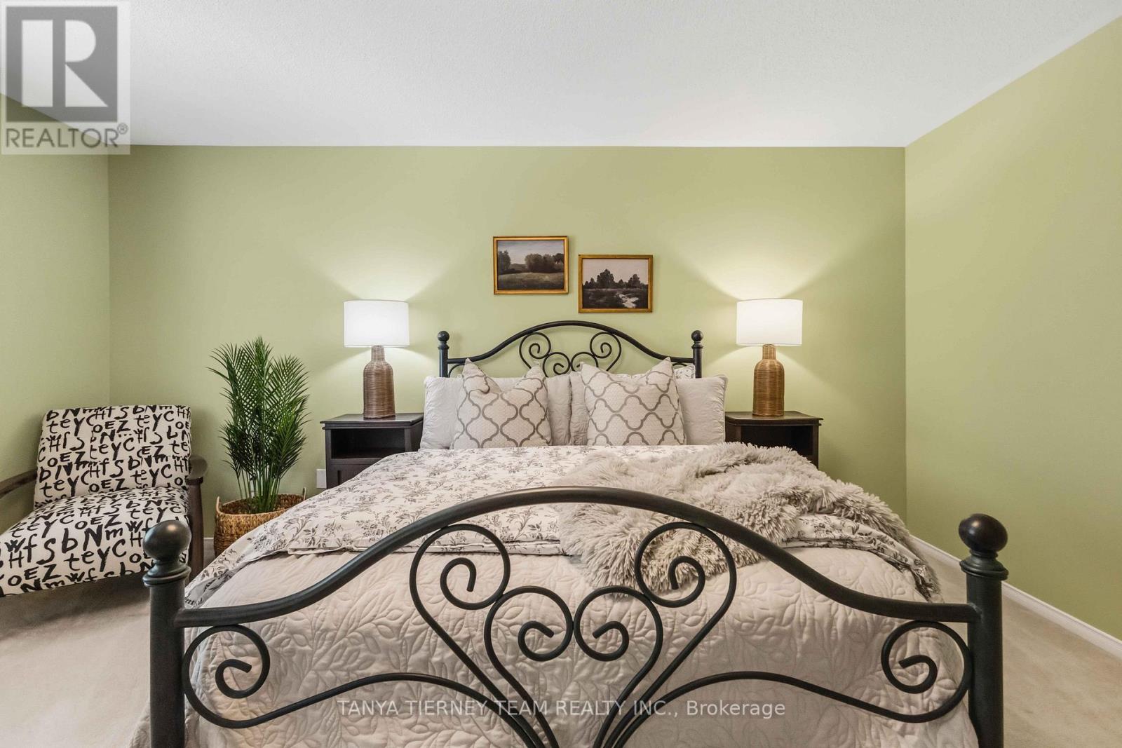 10 RAMONA WAY - 33