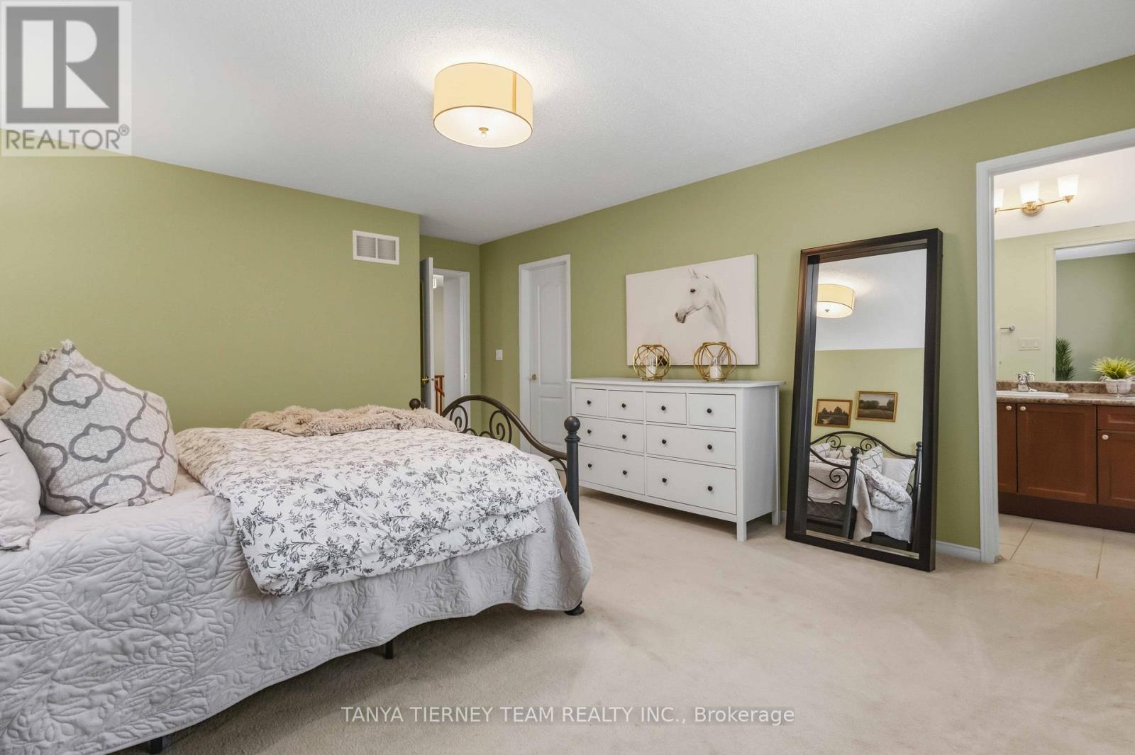 10 RAMONA WAY - 34