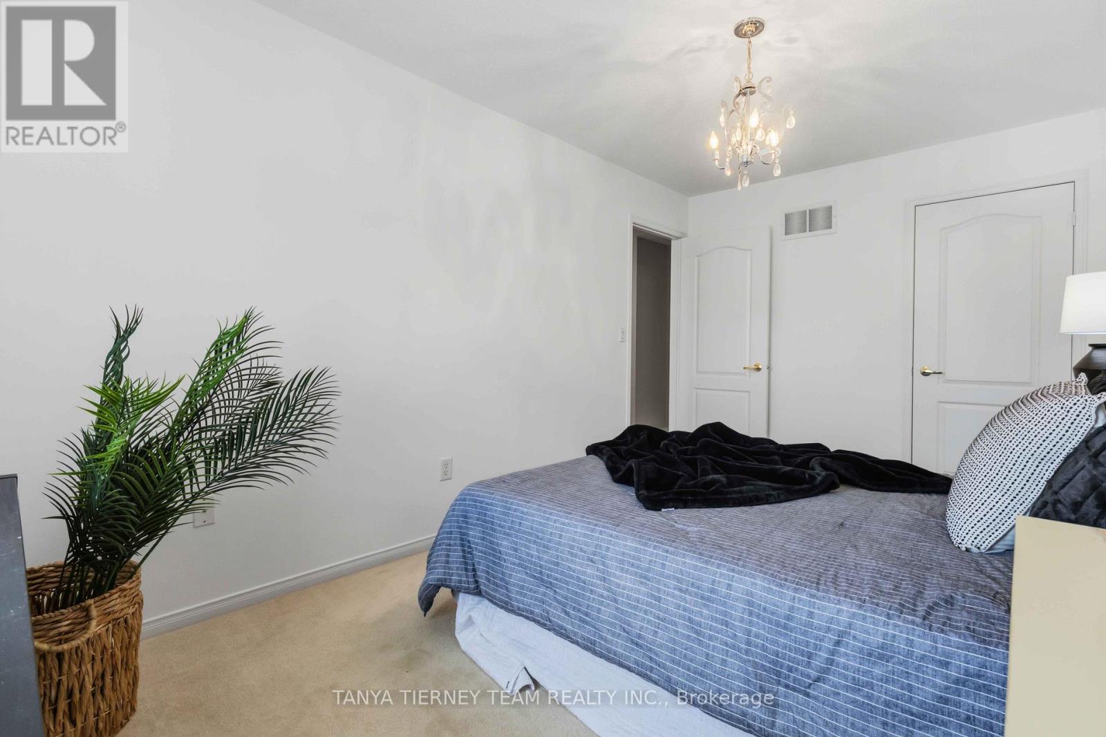 10 RAMONA WAY - 41