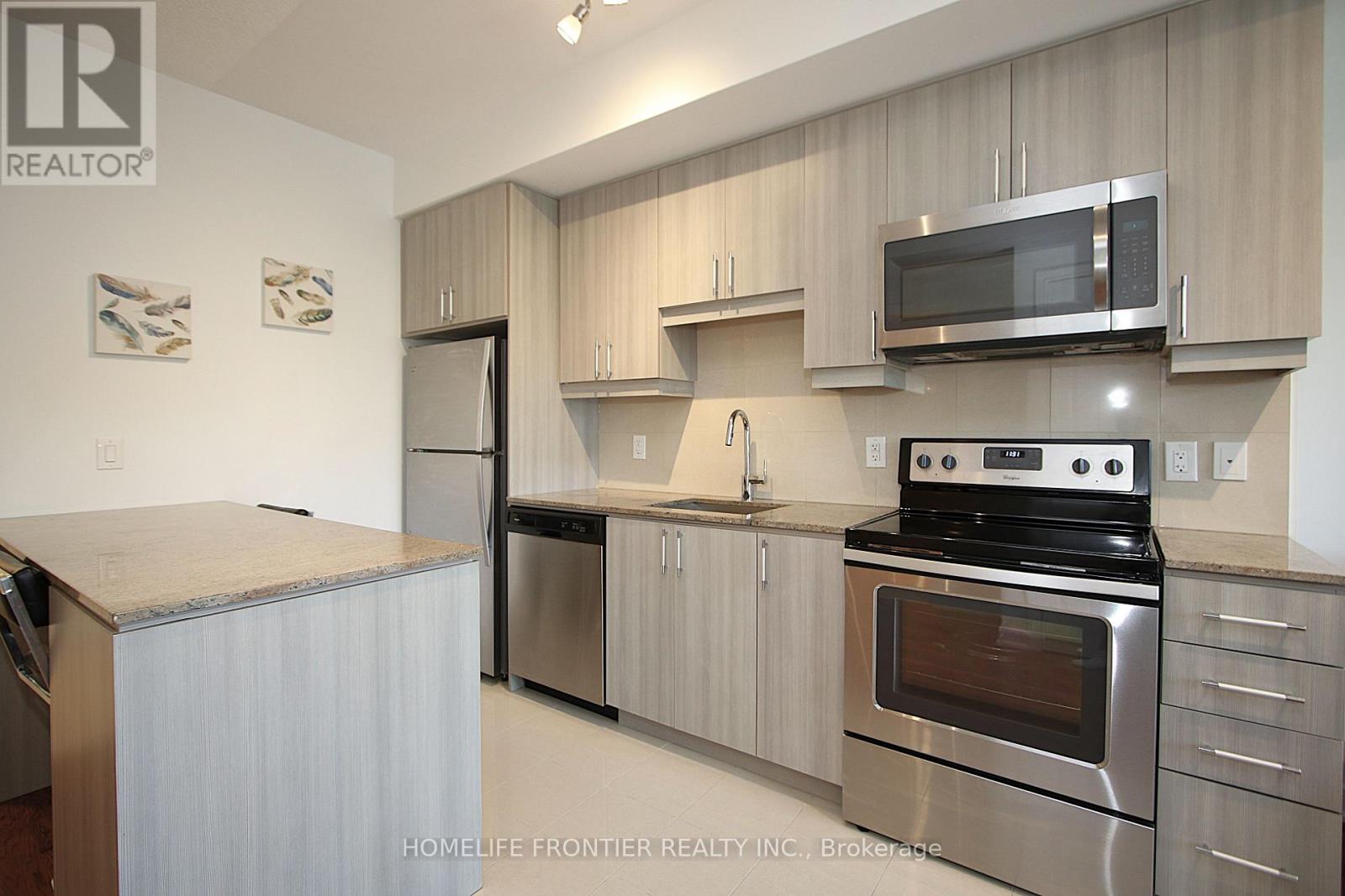 #218 9191 YONGE STREET - 4