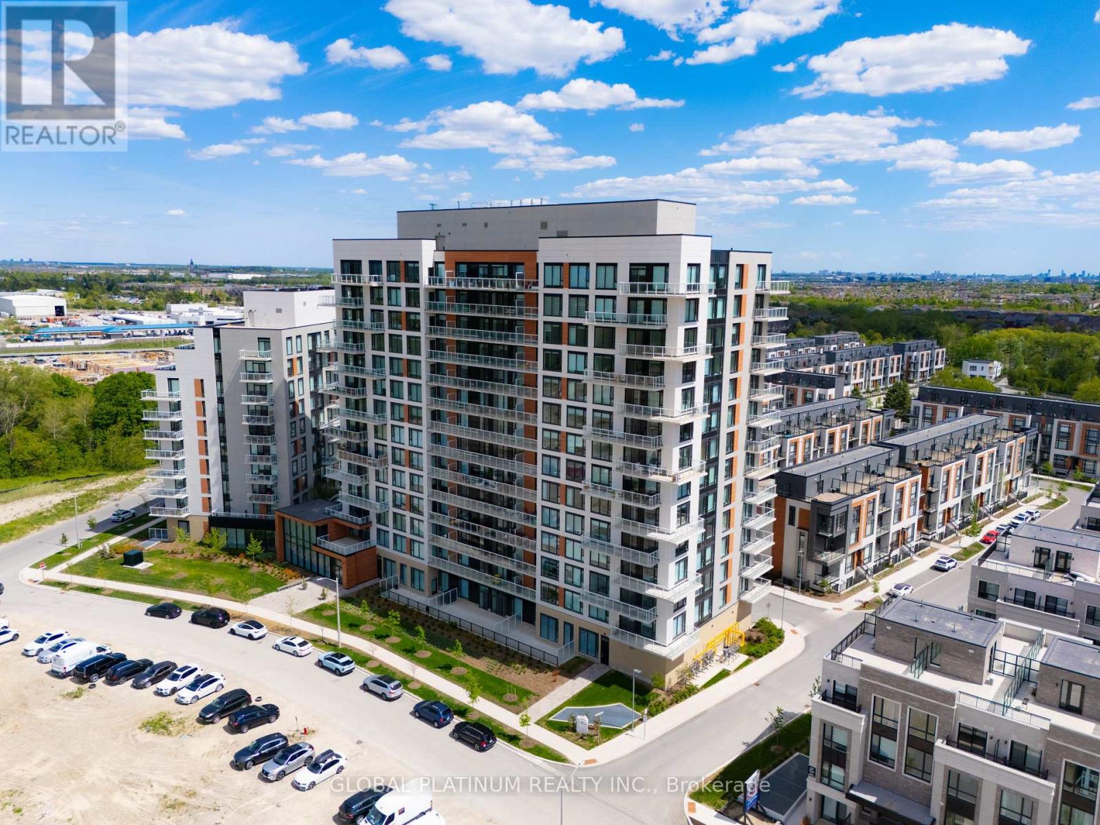 713 - 6 DAVID EYER ROAD