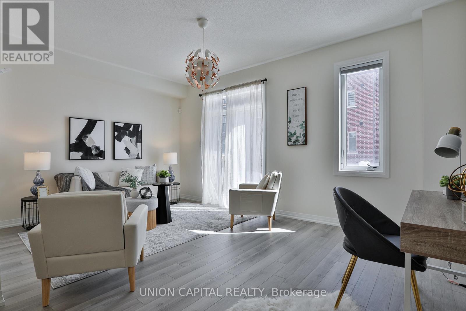 5 SISSONS WAY - 5