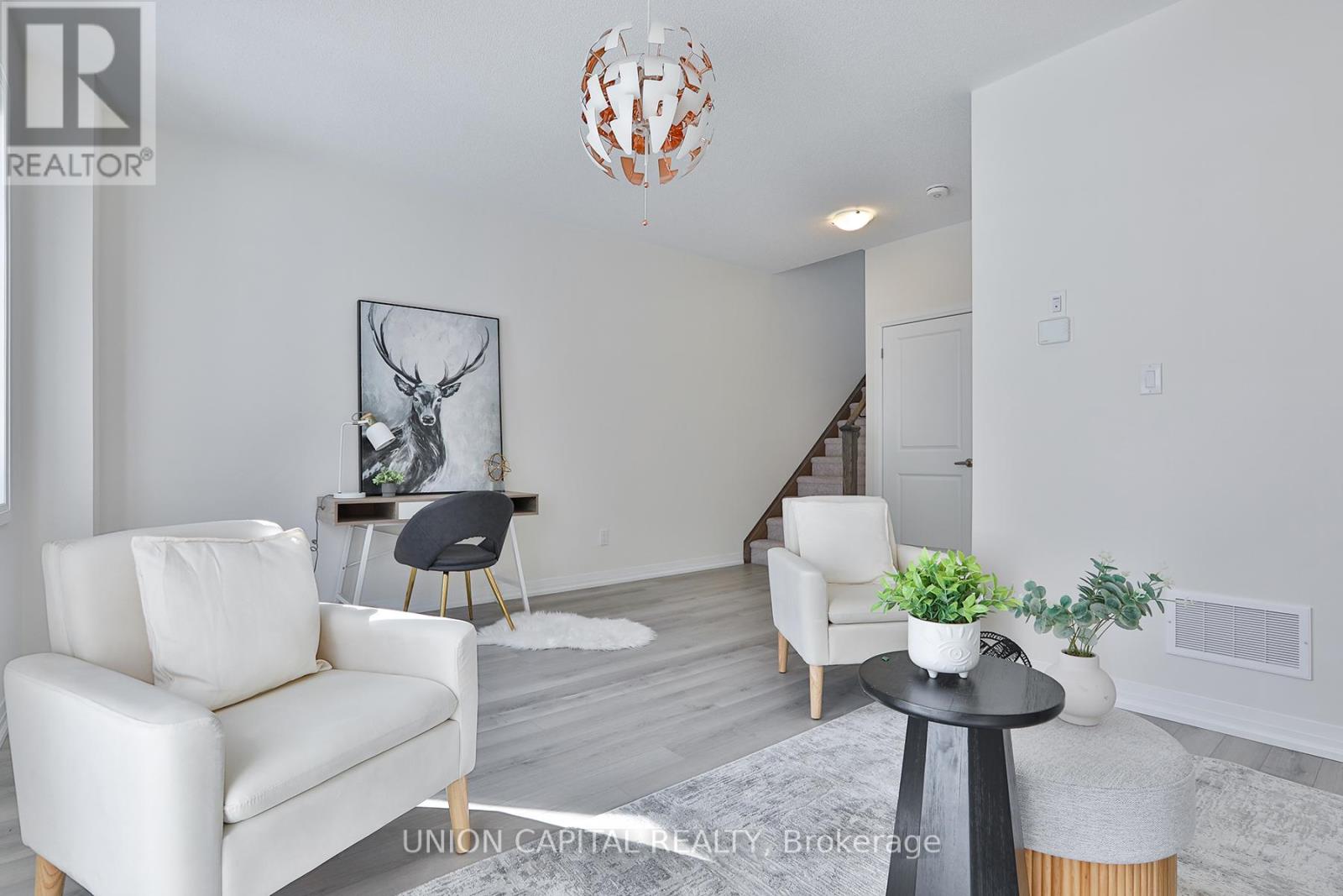 5 SISSONS WAY - 6