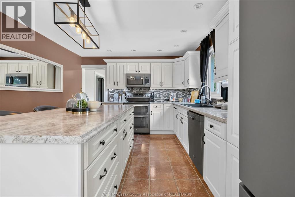 445 LAURIER - 12