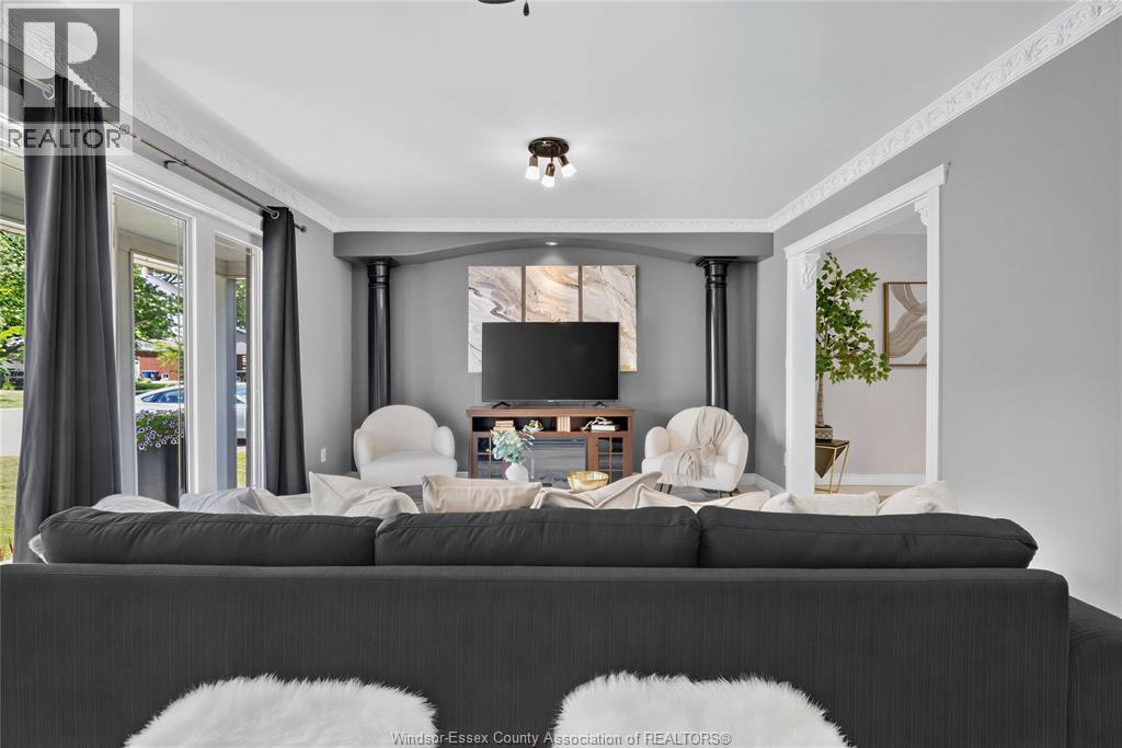 445 LAURIER - 7