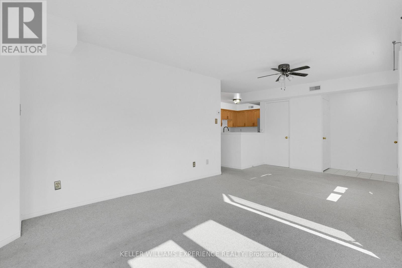 #204 492 LACLIE STREET - 4