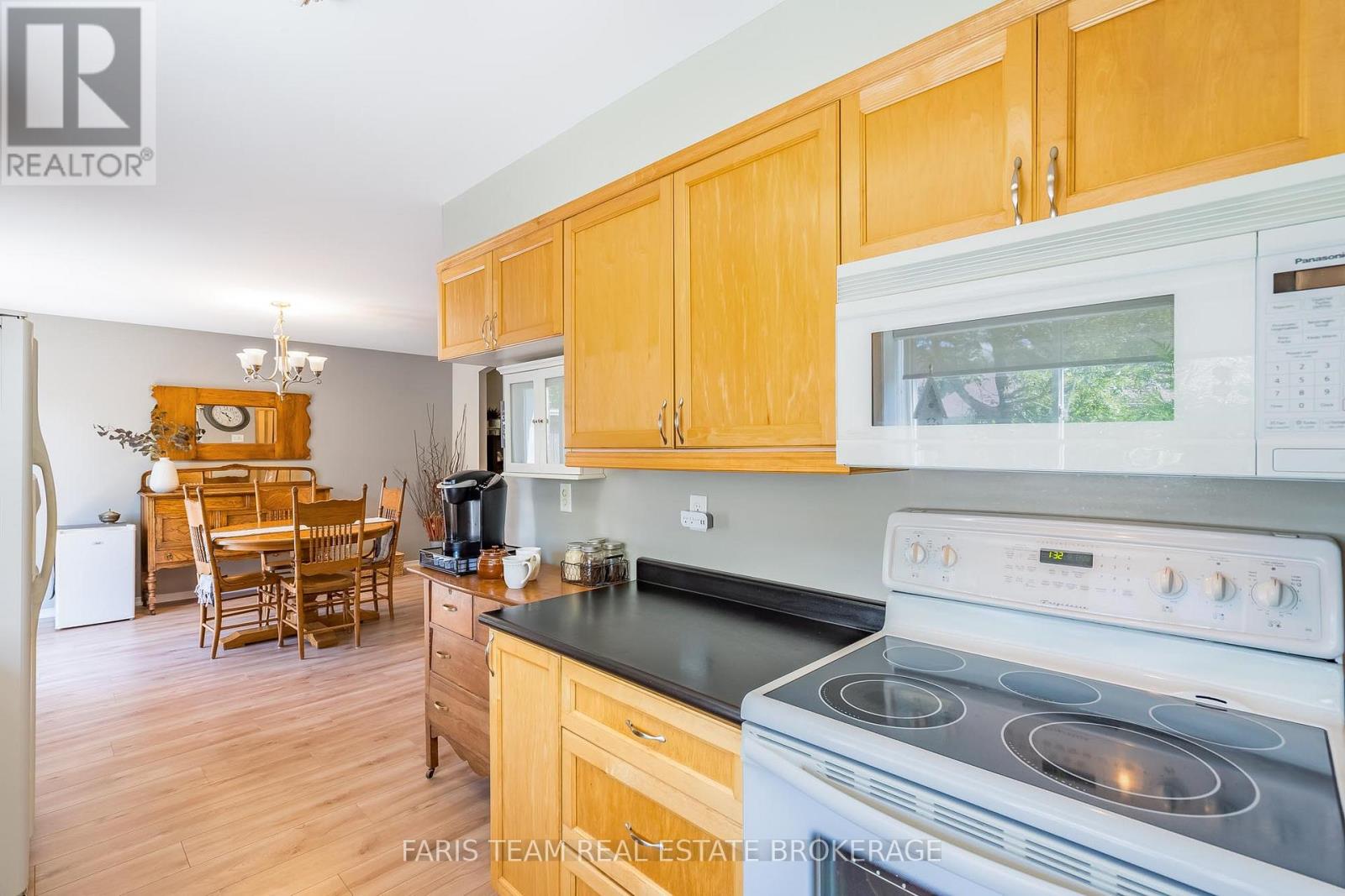 #13 358 LITTLE AVENUE - 10