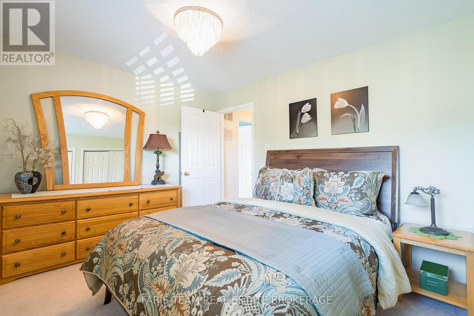 #13 358 LITTLE AVENUE - 23