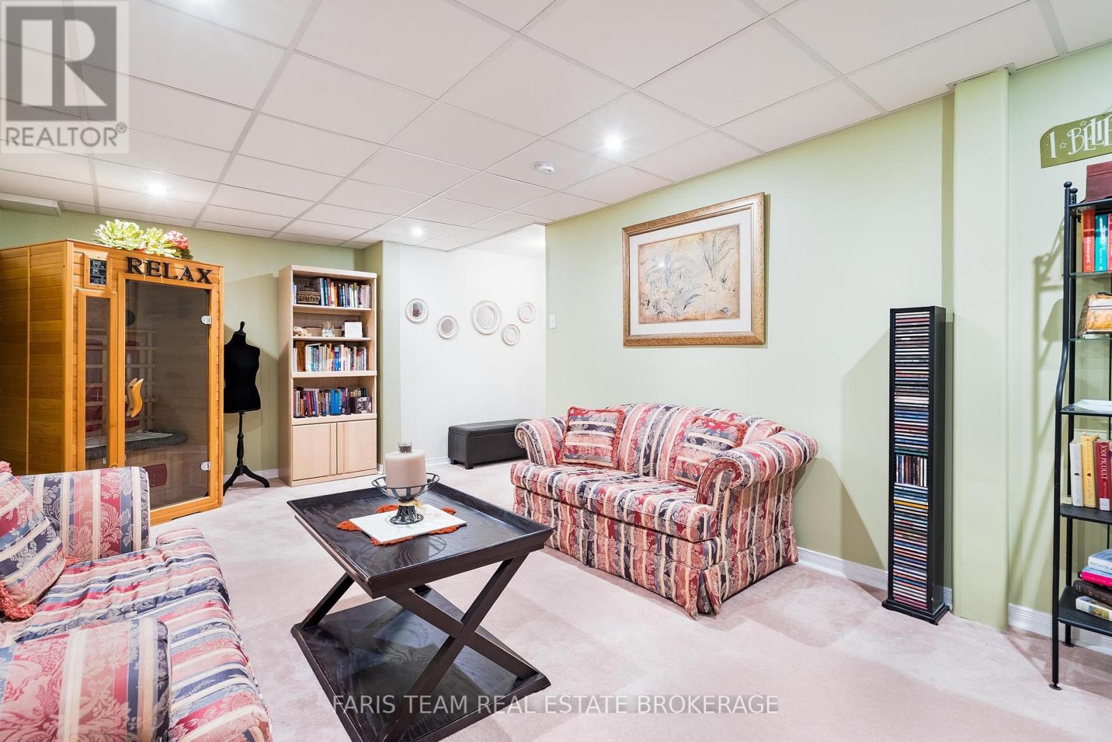 #13 358 LITTLE AVENUE - 26