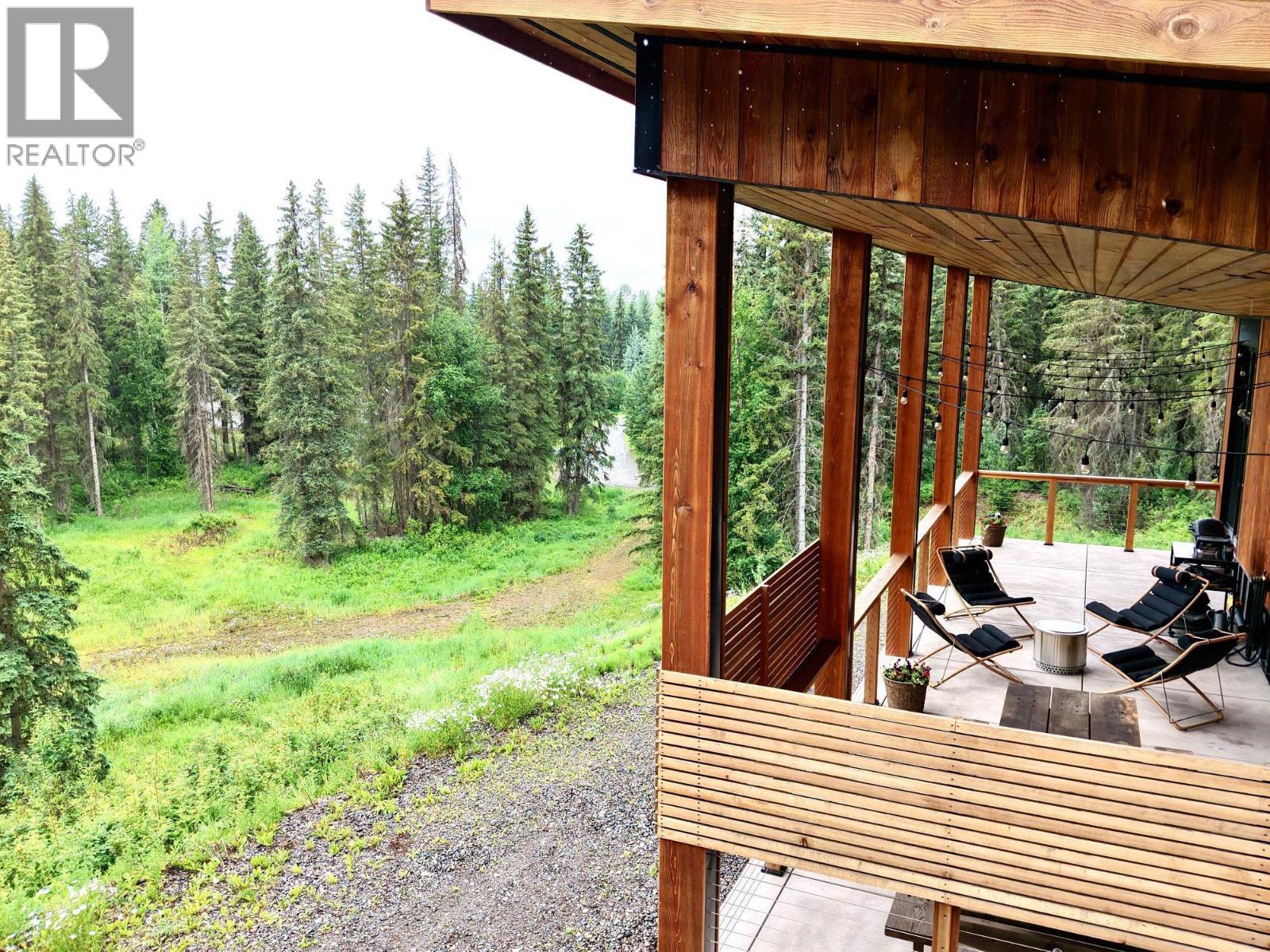 120 COLIN Road, Smithers