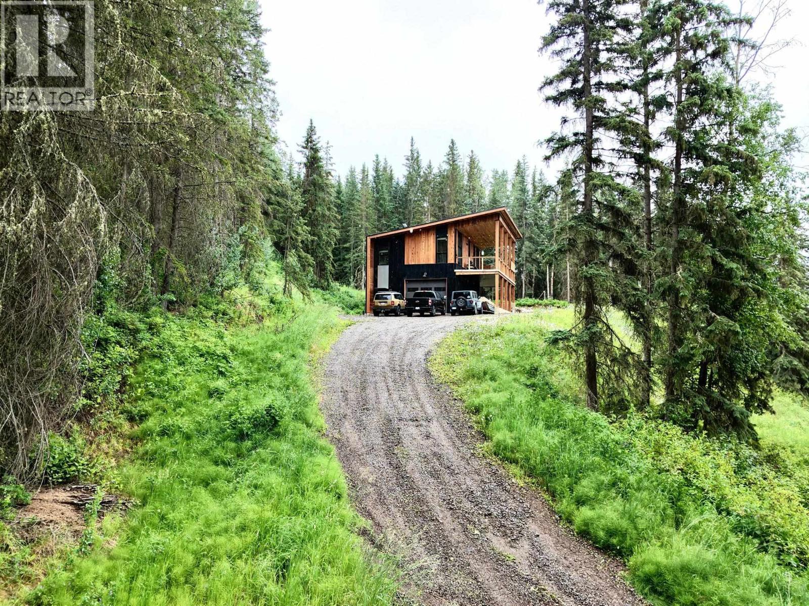 120 COLIN Road, Smithers
