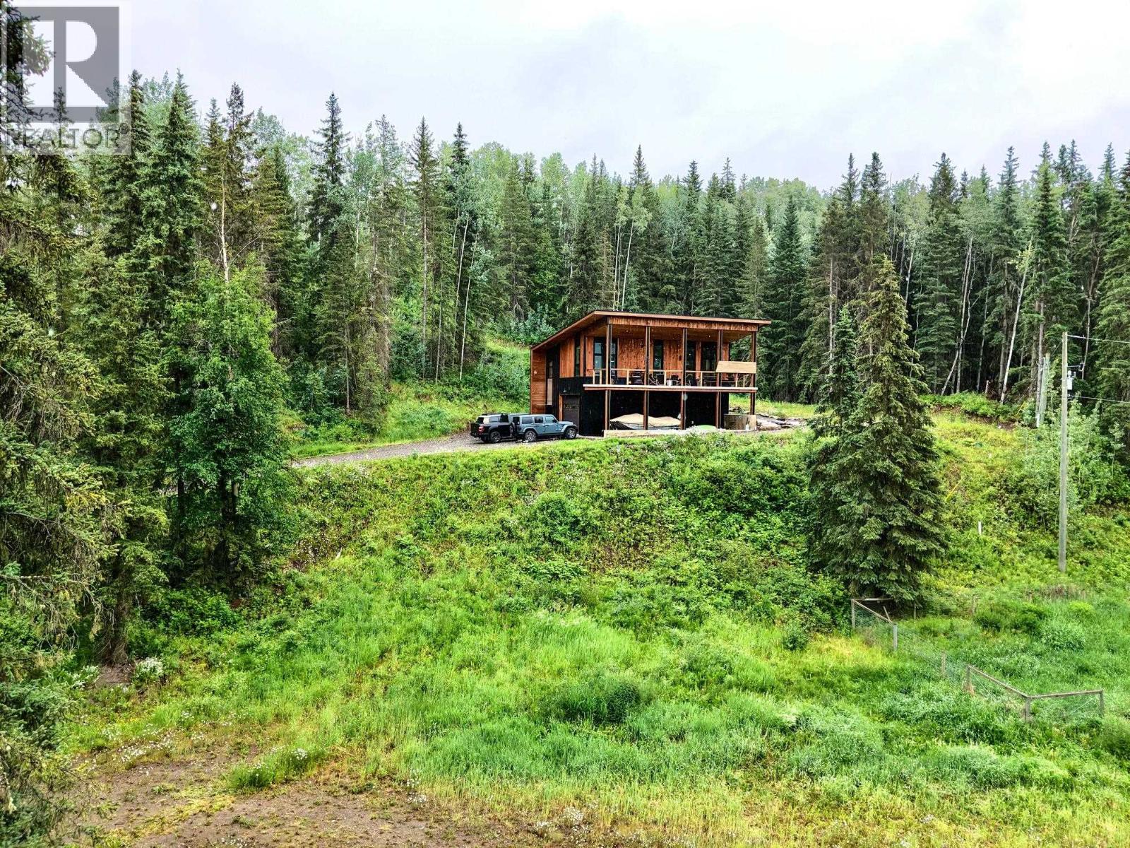 120 COLIN Road, Smithers