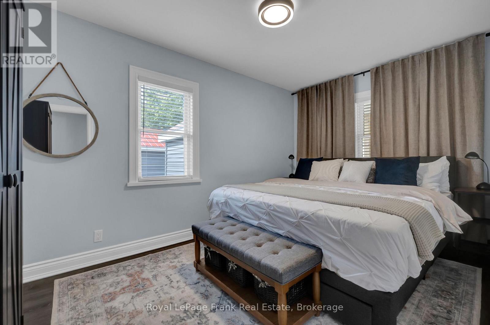 3461 BURNHAM STREET N - 18