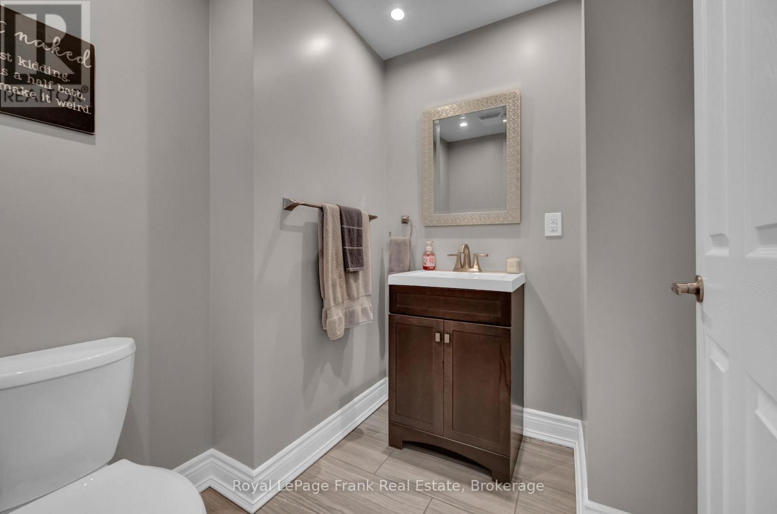3461 BURNHAM STREET N - 20