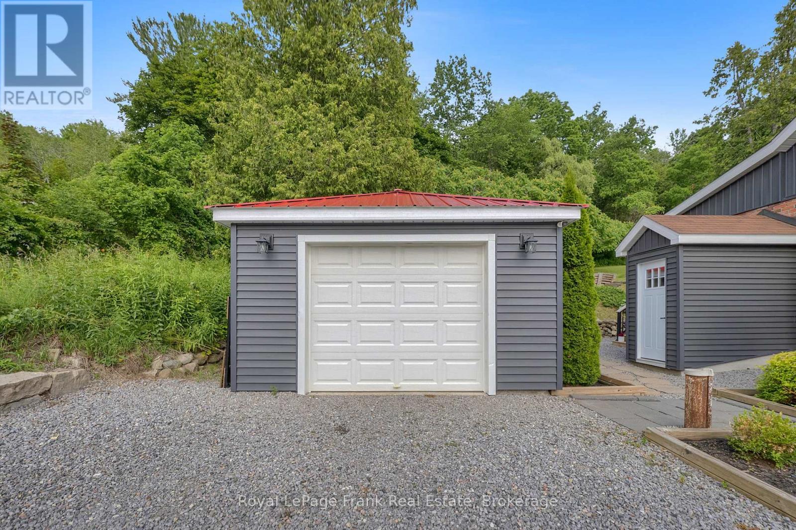 3461 BURNHAM STREET N - 49