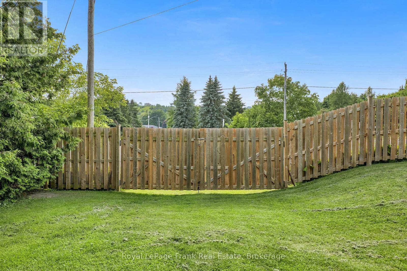 3461 BURNHAM STREET N - 39
