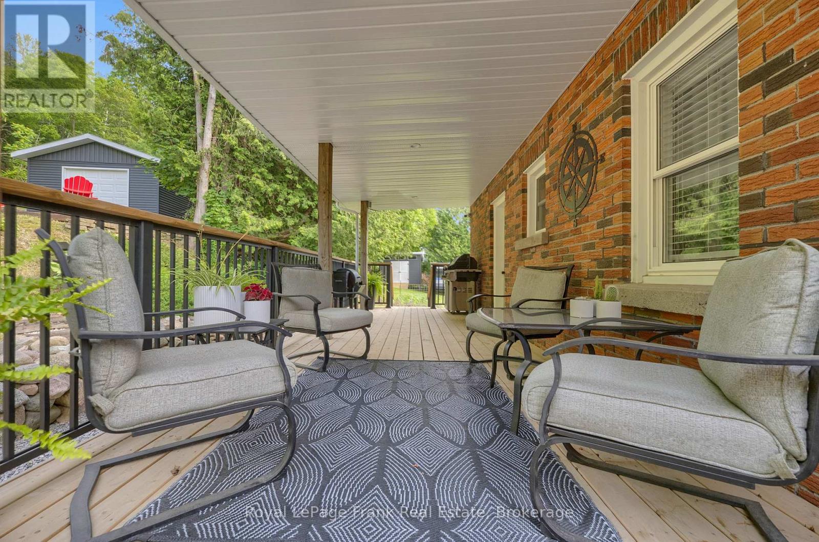 3461 BURNHAM STREET N - 34