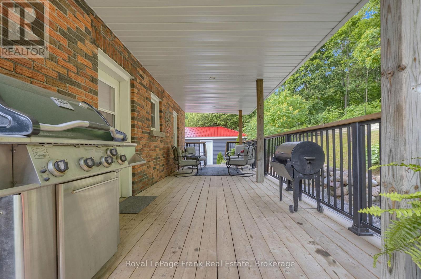 3461 BURNHAM STREET N - 36