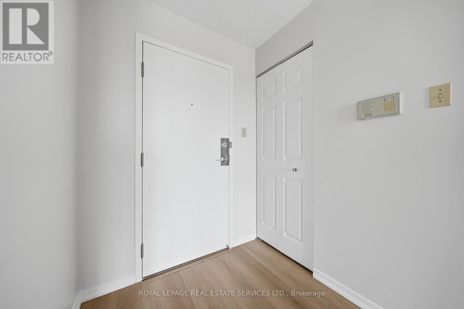 #405 1155 BOUGH BEECHES BOULEVARD - 5