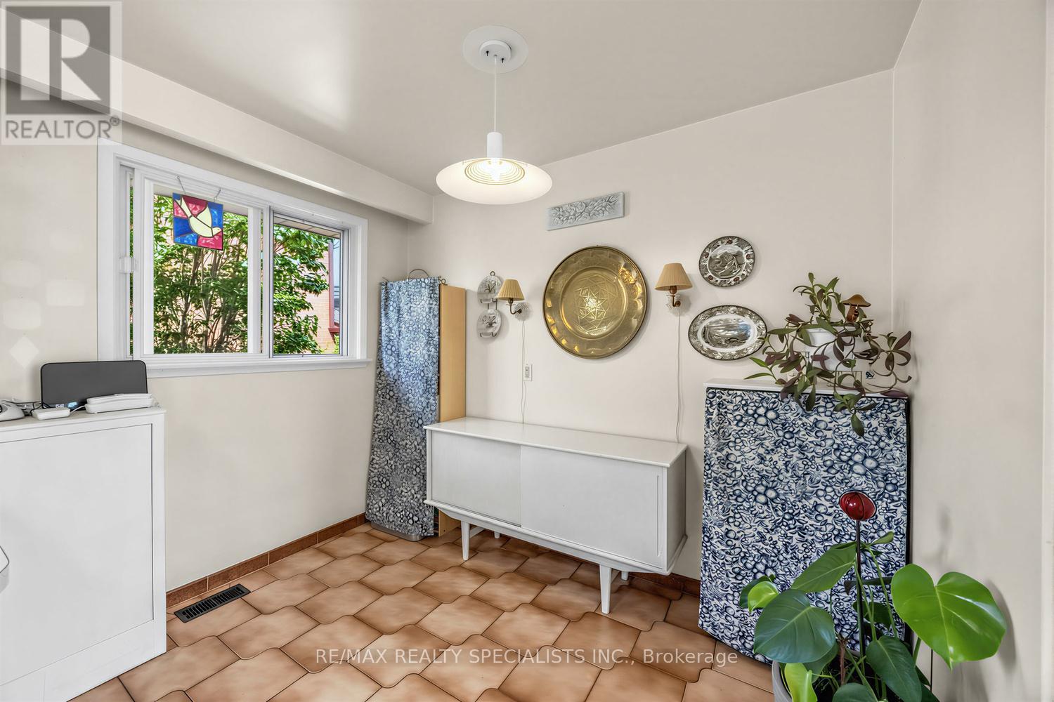 39 CASTLE GREEN CRESCENT - 14