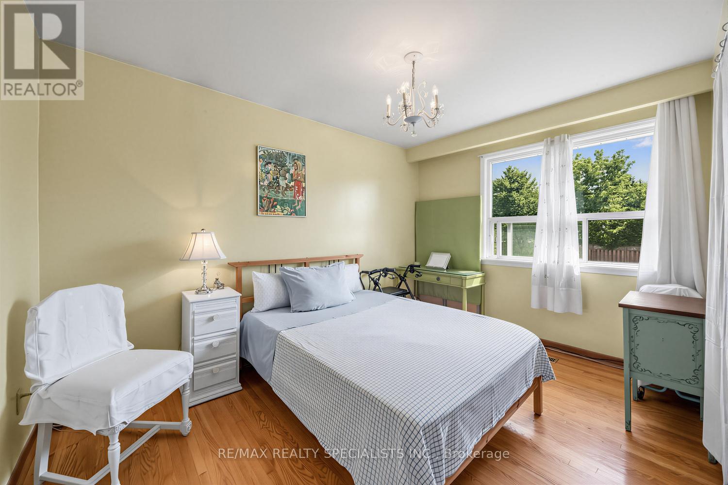 39 CASTLE GREEN CRESCENT - 15