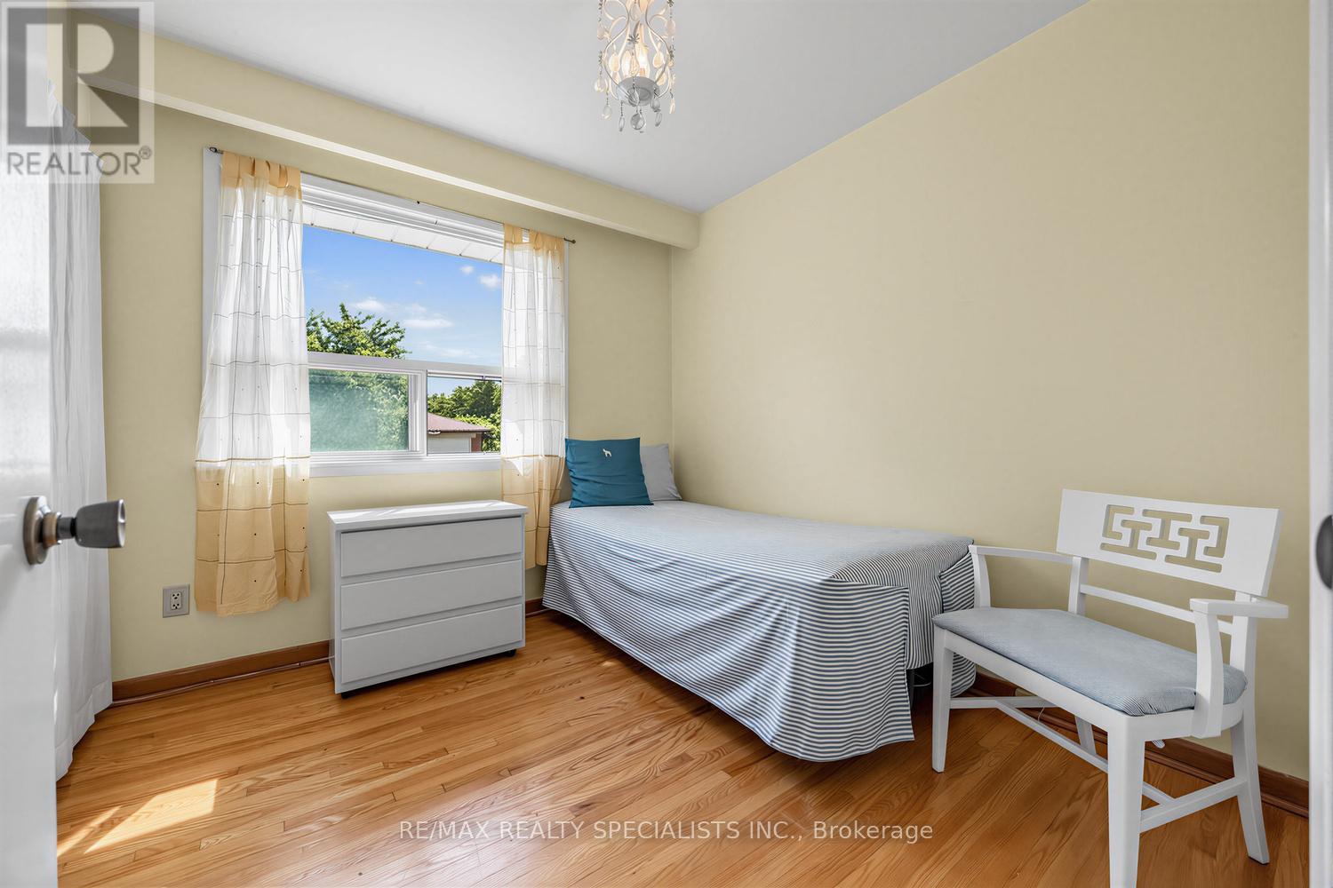 39 CASTLE GREEN CRESCENT - 17