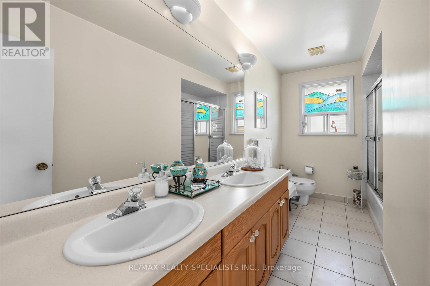 39 CASTLE GREEN CRESCENT - 18