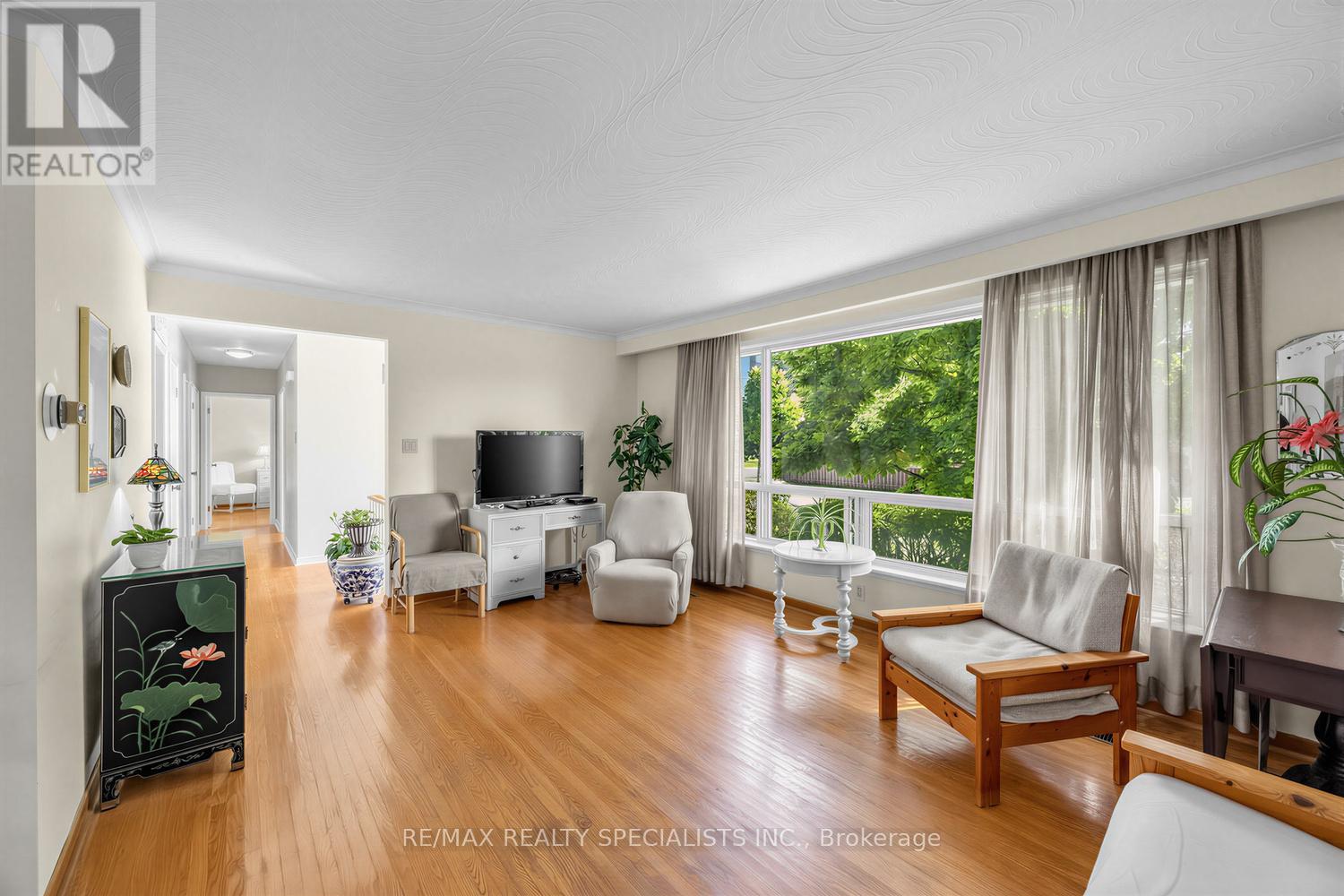 39 CASTLE GREEN CRESCENT - 4