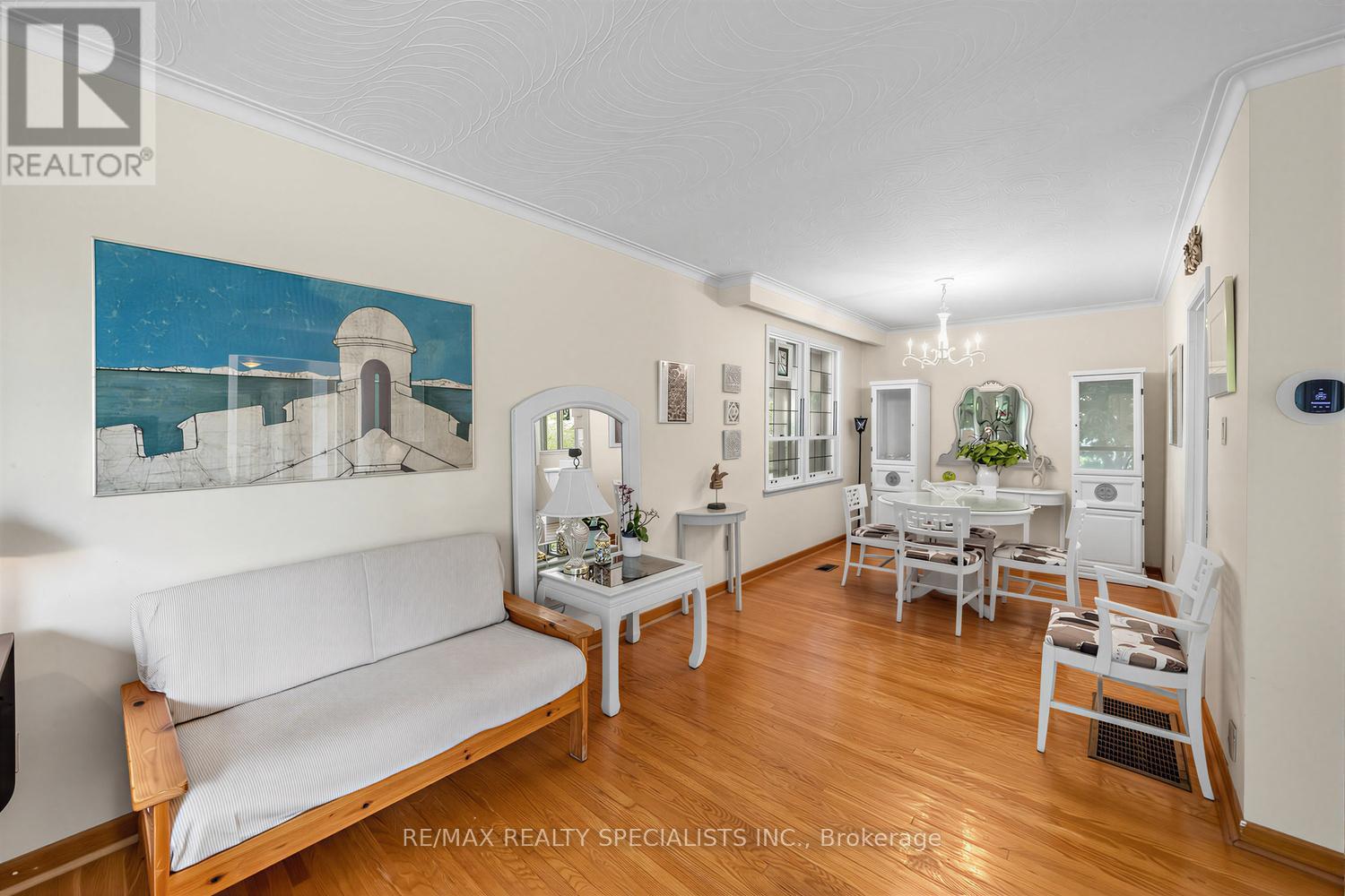 39 CASTLE GREEN CRESCENT - 6