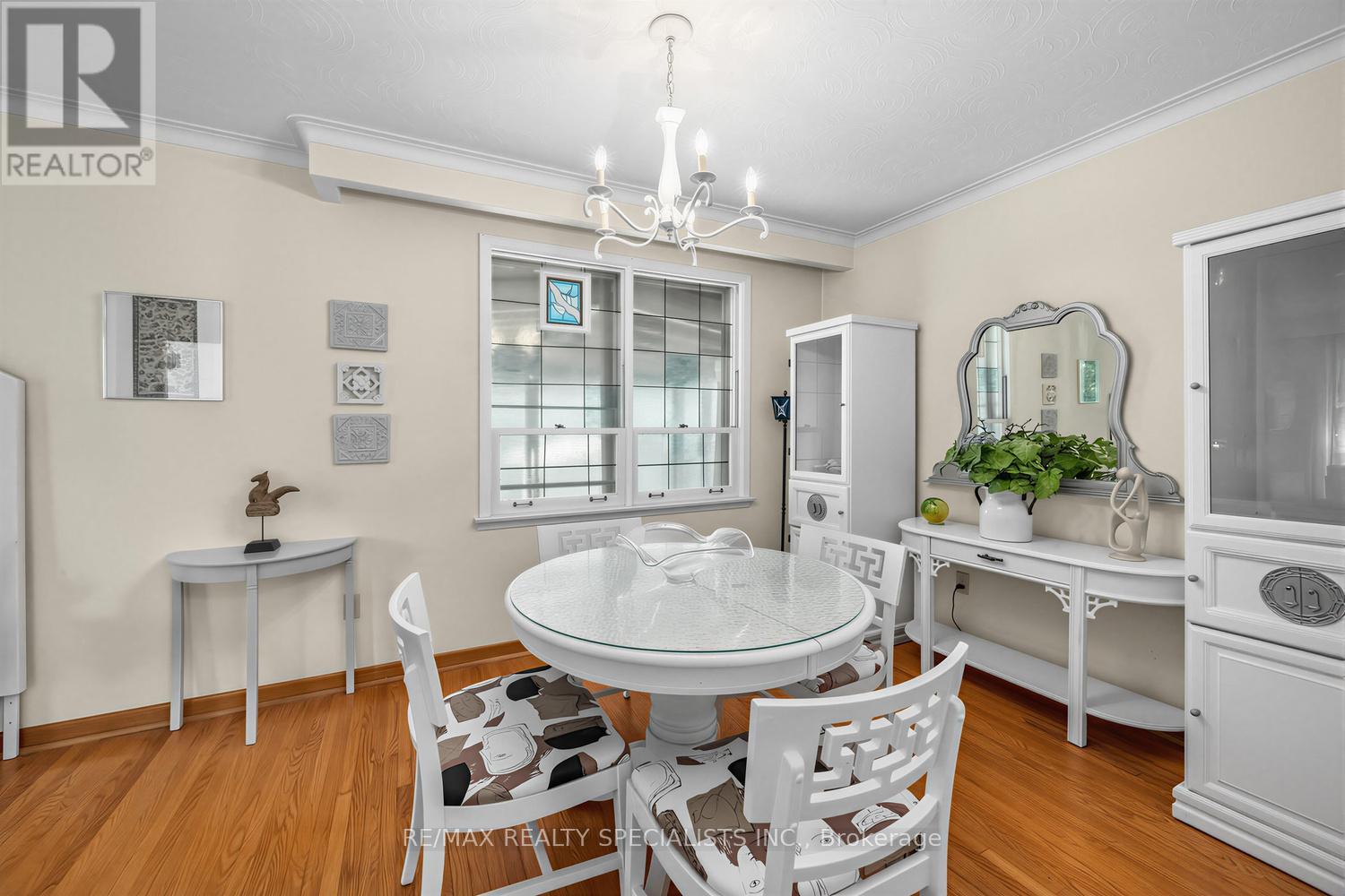 39 CASTLE GREEN CRESCENT - 9