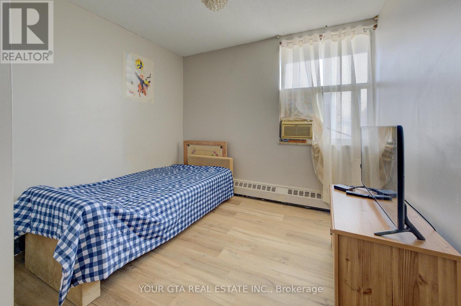 #122 1055 B FORESTWOOD DRIVE - 14