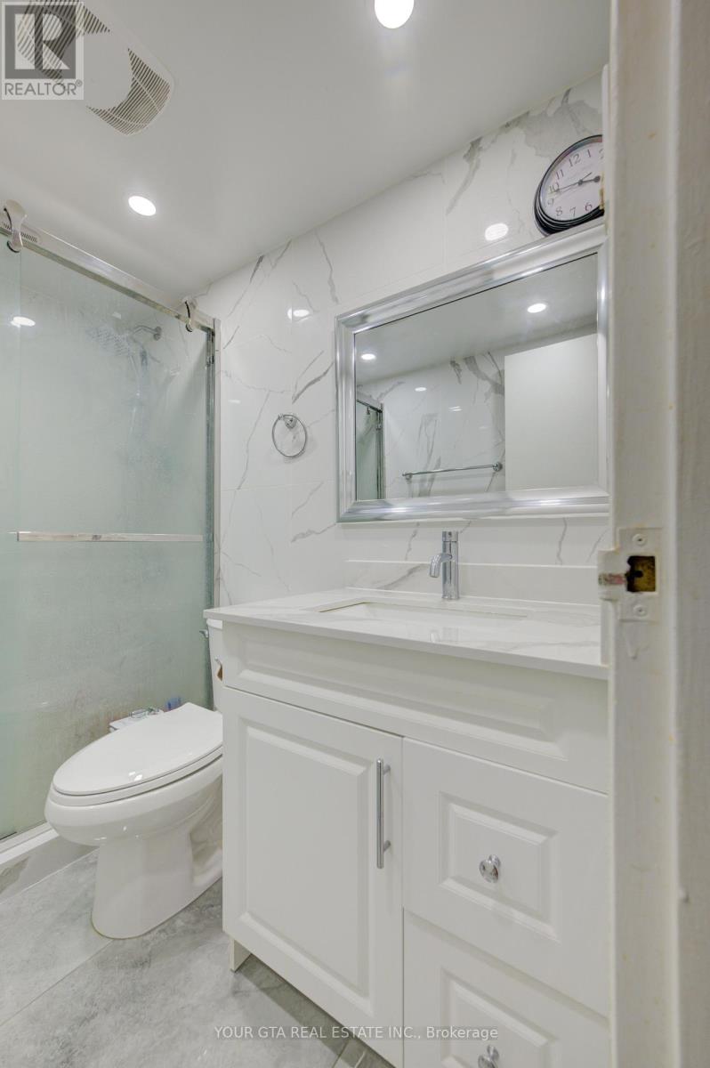 #122 1055 B FORESTWOOD DRIVE - 16