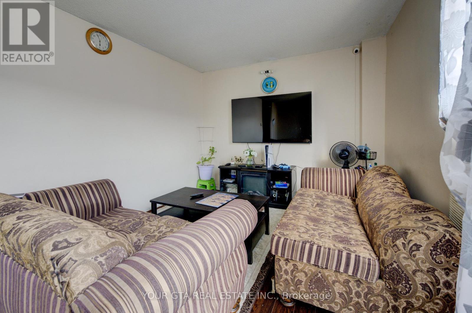 #122 1055 B FORESTWOOD DRIVE - 7