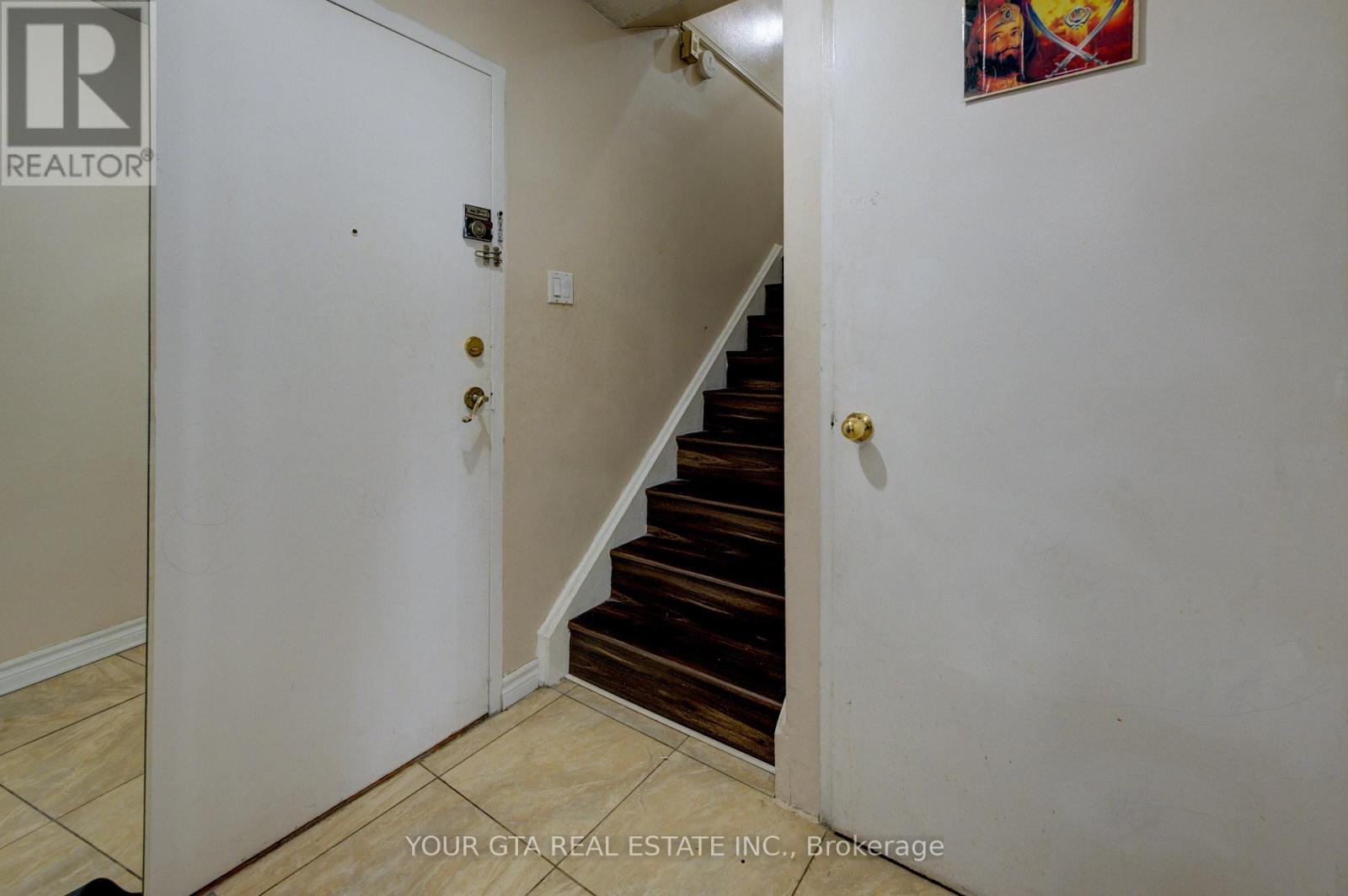#122 1055 B FORESTWOOD DRIVE - 9