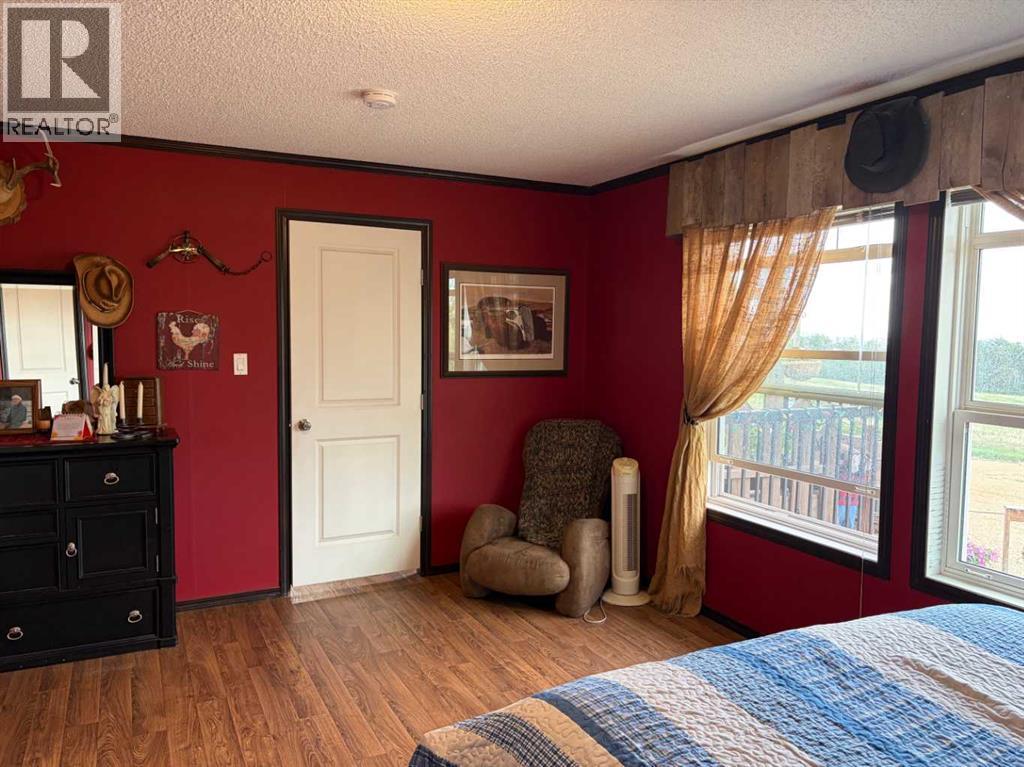 63072 Township Road 733.3 - 11