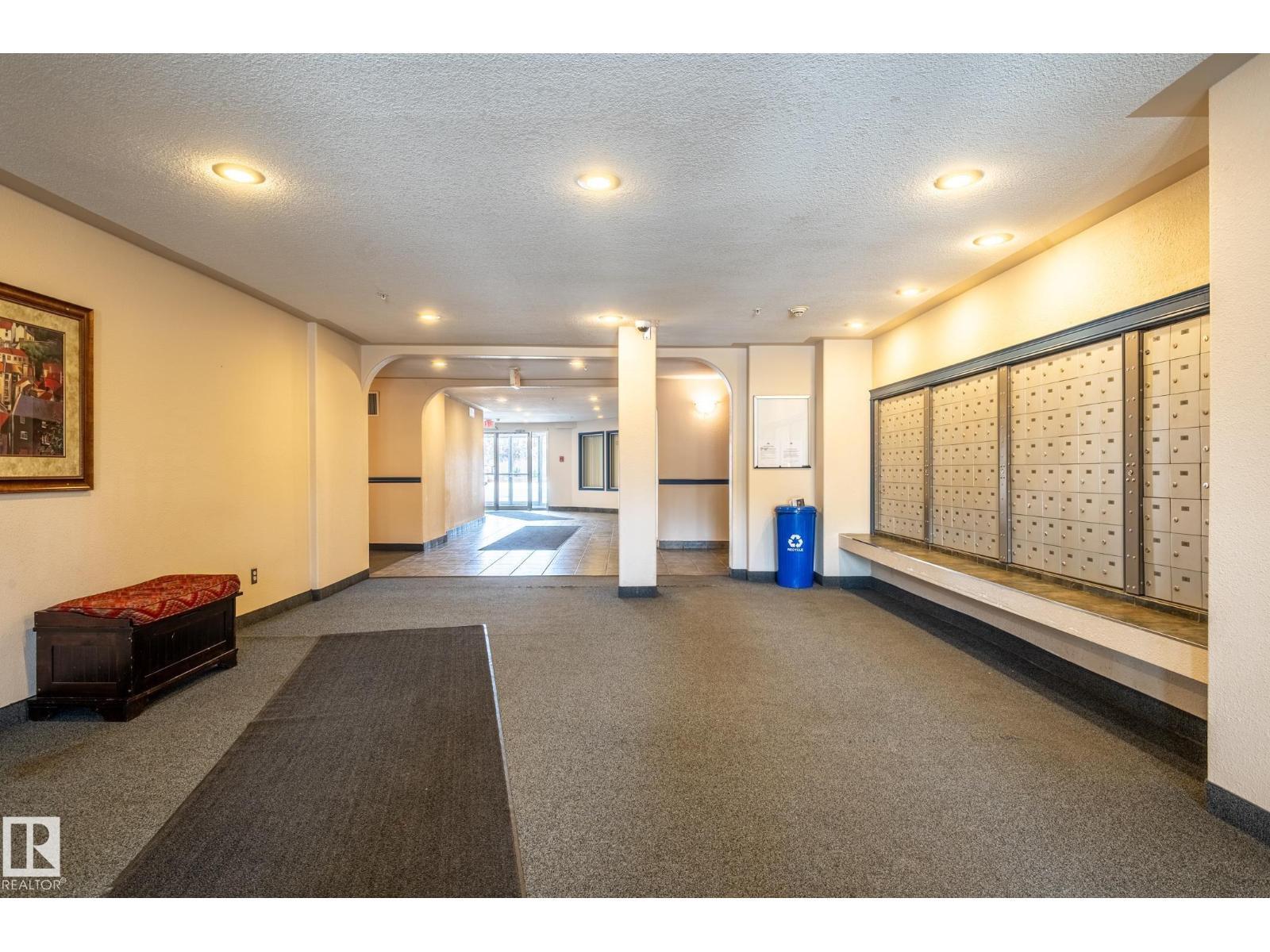 #228 11325 83 ST NW - 8