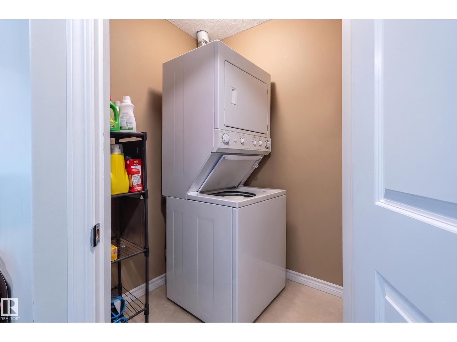 #228 11325 83 ST NW - 15