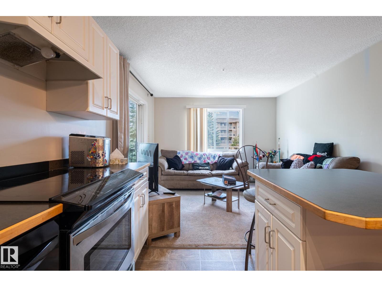 #228 11325 83 ST NW - 23